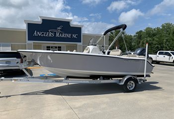 2024 Key West 203 FS Manta/White Boat